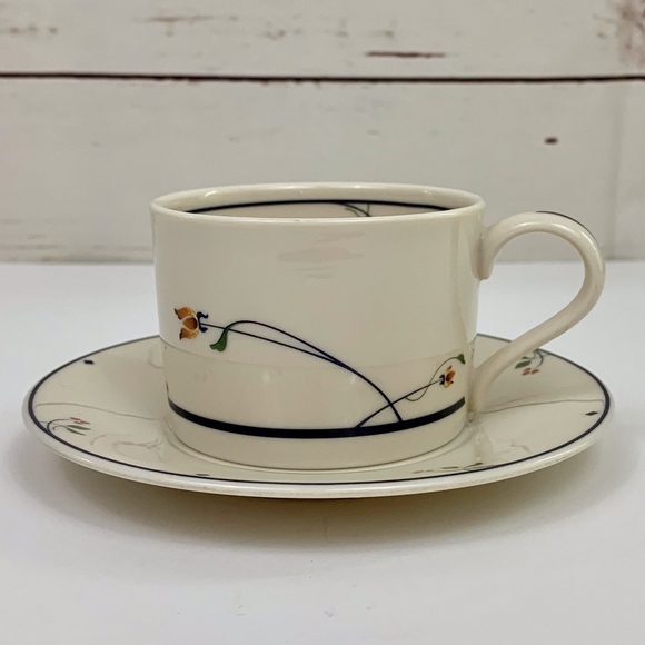 Vintage | Gorham China Teacup and Saucer - Picture 3 of 8